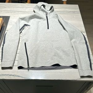 Modern lululemon hoodie